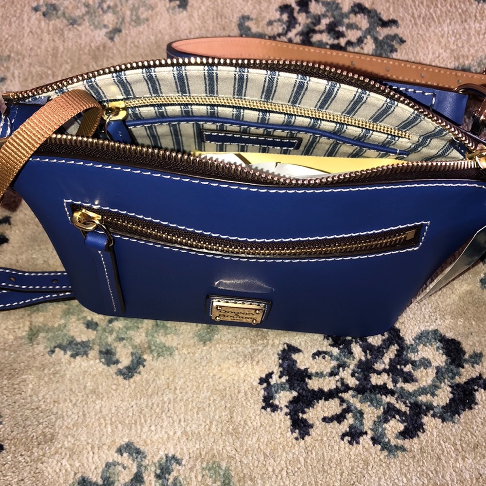 ❌SOLD❌ NWT Dooney & Bourke Beacon Domed Crossbody - Picture 7 of 8